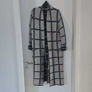 Chic Plaid Long Cardigan